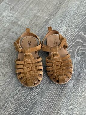 ZARA Kids Tan Suede Fisherman Sandals
